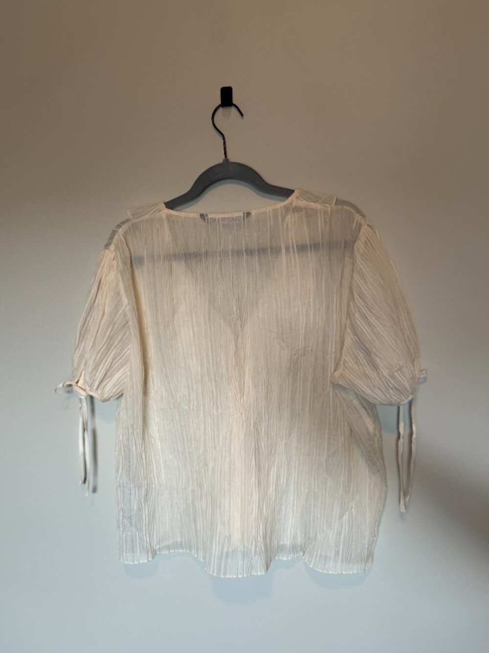 Zara Ruffle Blouse Cream Textured Top Puff Sleeve Romantic Cottagecore Medium - Picture 2 of 3